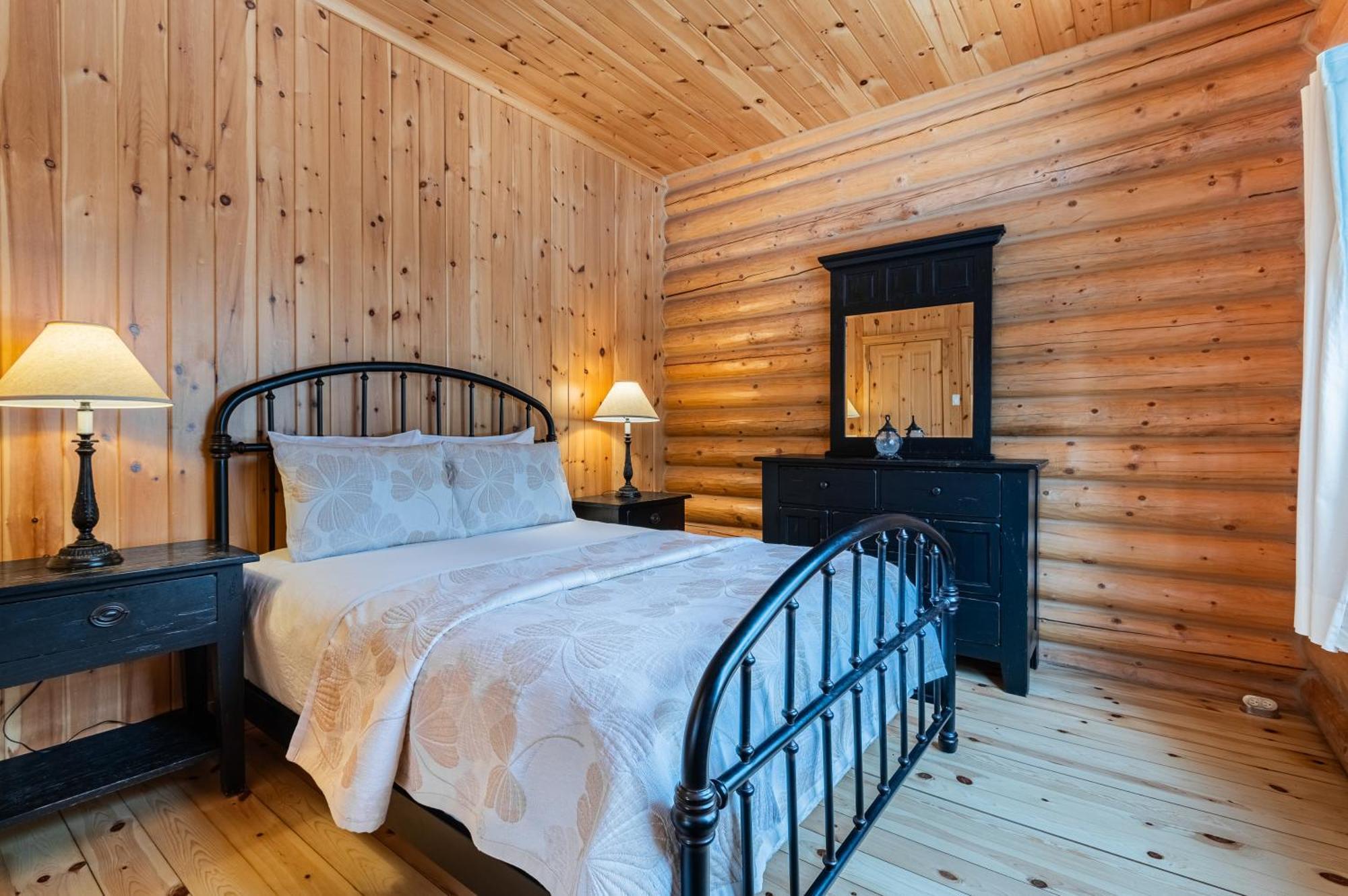 Fiddler Lake Resort Chalet 76 Deer Mille-Isles Bagian luar foto